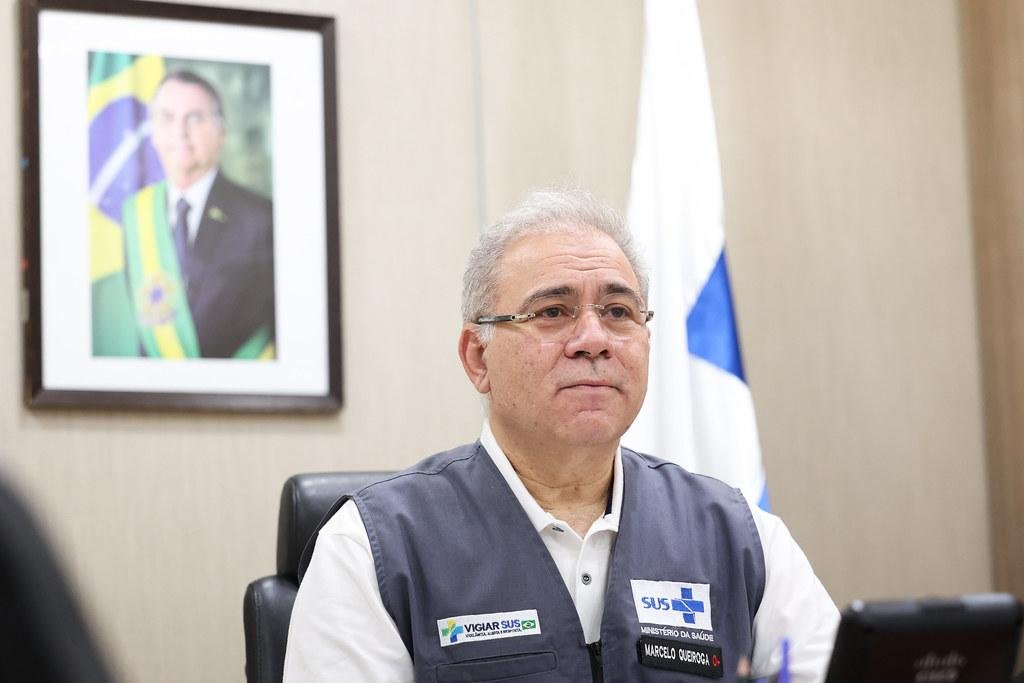 Ministro Marcelo Queiroga quer evitar discuss&atilde;o sobre terceira dose at&eacute; que todos tenham sido vacinados com a primeira