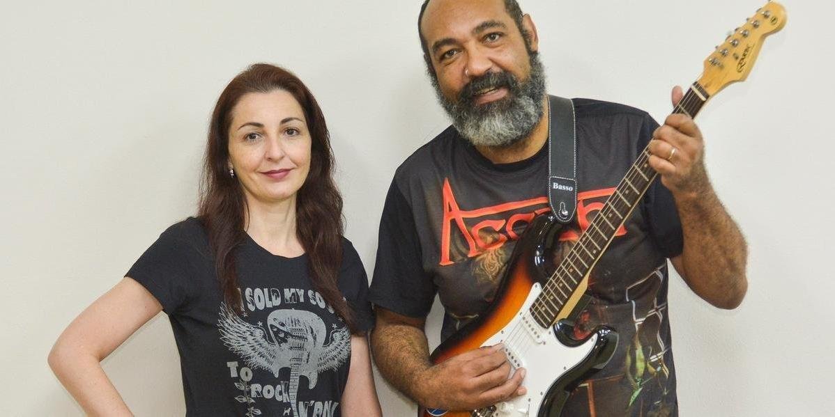 Os aficionados por Rock'n'Roll Chico e Ana