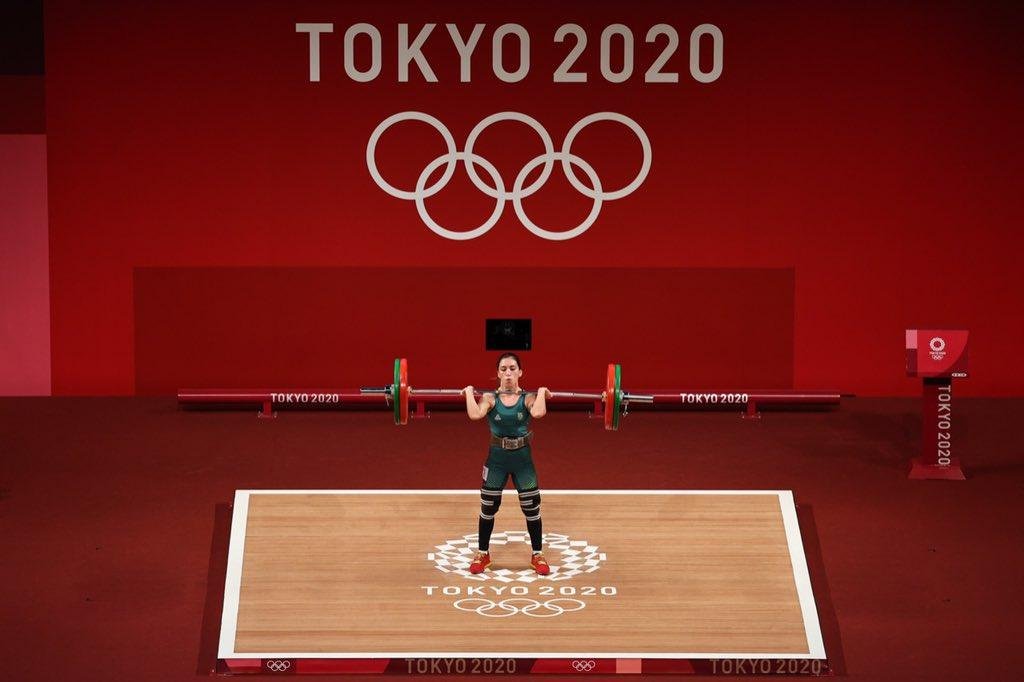 Brasileira somou 173kg e encerrou na 9&ordf; posi&ccedil;&atilde;o