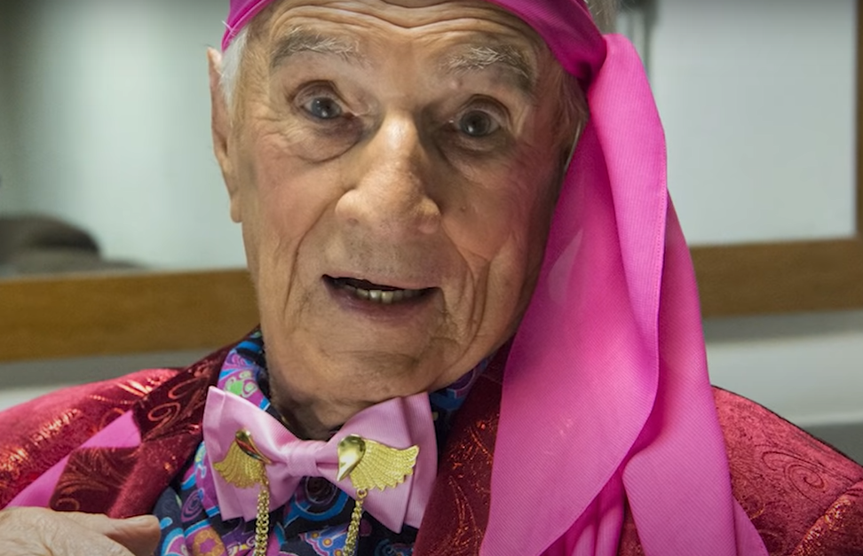 "Viva Drummond", escreveu Bruno Mazzeo