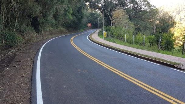 Melhorias inclu&iacute;ram reparos no pavimento e pintura do eixo central e das laterais da pista