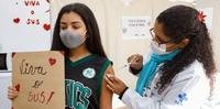 Vacinação já iniciou entre adolescentes