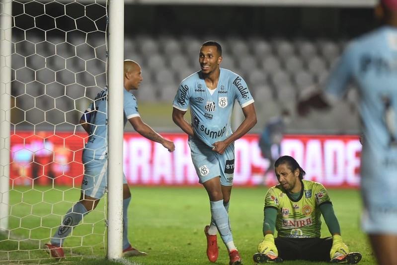 Santos encaminhou vaga nas quartas de final