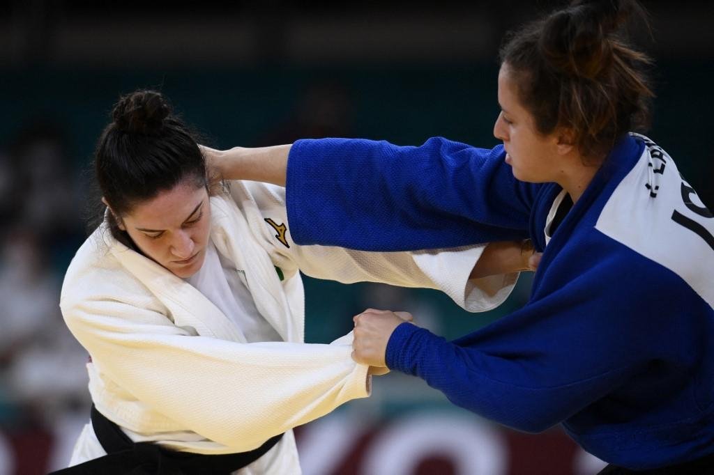 Mayra conseguiu a medalha de bronze na quinta-feira