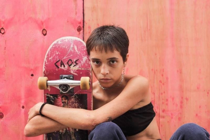 A skatista Bagd&aacute; &eacute; interpretada pela tamb&eacute;m skatista e atriz Grace Orsato