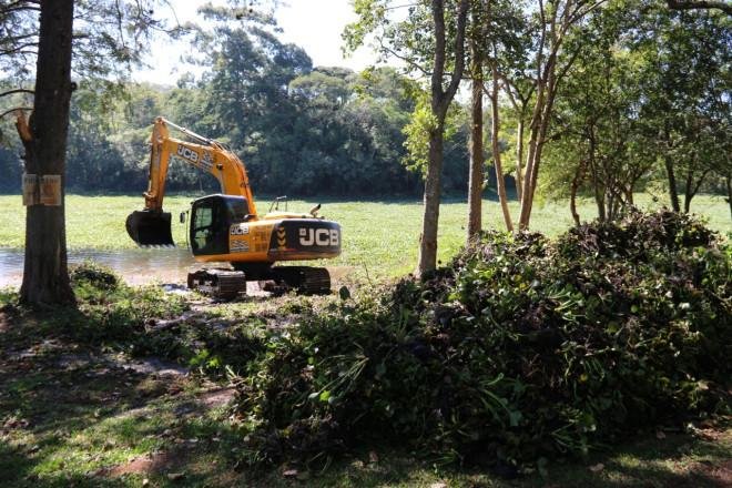 Ser&aacute; necess&aacute;rio retirar 30 mil metros c&uacute;bicos de lodo da barragem