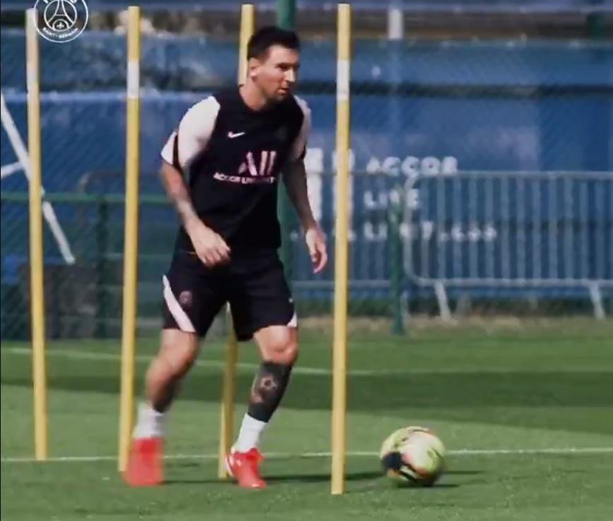Messi treinou com os novos companheiros do PSG