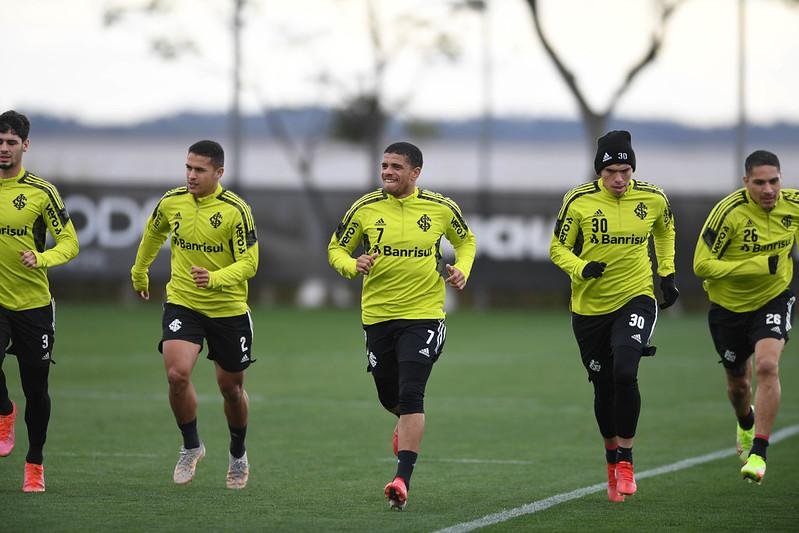 Taison deve ser titular do Inter mais uma vez