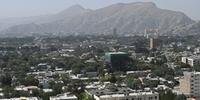 Combatentes do Talibã assumiram o controle da capital afegã Cabul, enquanto o presidente Ashraf Ghani deixava o país