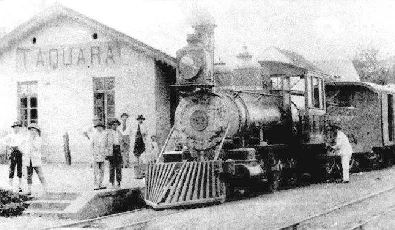 Come&ccedil;aram a circular as novas locomotivas do governo do Estado.