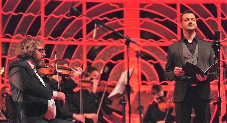 Em junho, uma pr&eacute;via da obra musical com o compositor e violinista Vagner Cunha e o tenor Fl&aacute;vio Leite
