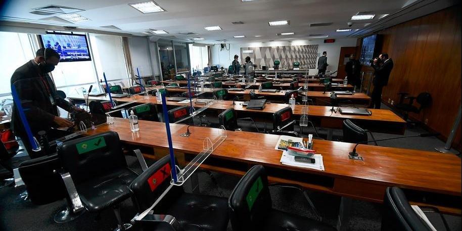 Decis&atilde;o foi tomada nesta quinta-feira