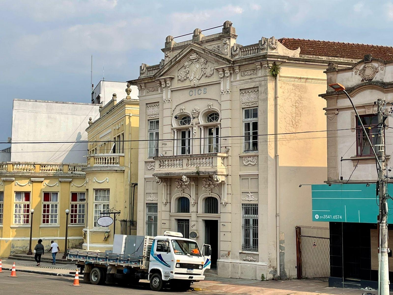 Com a mudan&ccedil;a, o munic&iacute;pio ir&aacute; permitir uma economia de mais de R$ 10 mil ao m&ecirc;s para os cofres p&uacute;blicos
