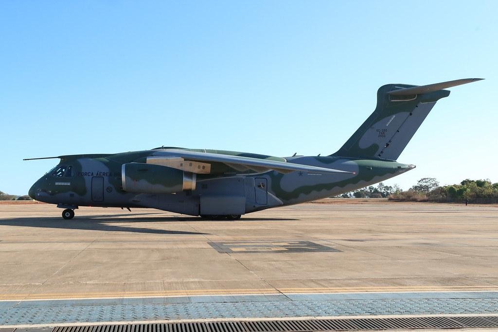 Aeronave KC-390 da For&ccedil;a A&eacute;rea Brasileira, fabricada pela Embraer, teve uma pane e teve que ser substitu&iacute;da por outra antes da viagem para o Haiti