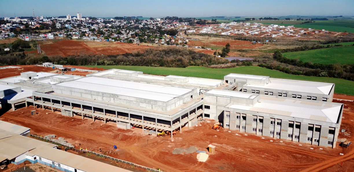 A estrutura ter&aacute; nove blocos onde funcionar&atilde;o 220 leitos