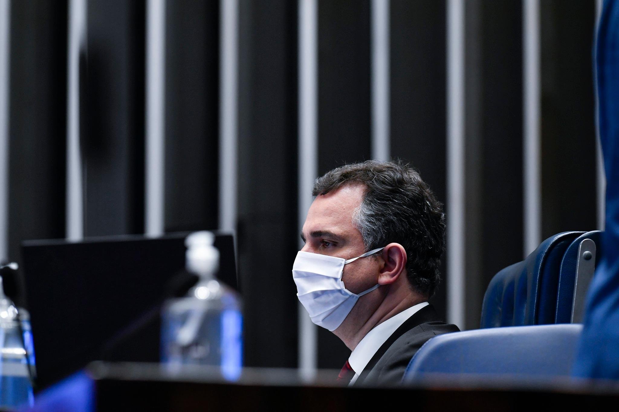 Presidente do Senado pediu o "m&iacute;nimo de estabilidade" nas rela&ccedil;&otilde;es entre Poderes