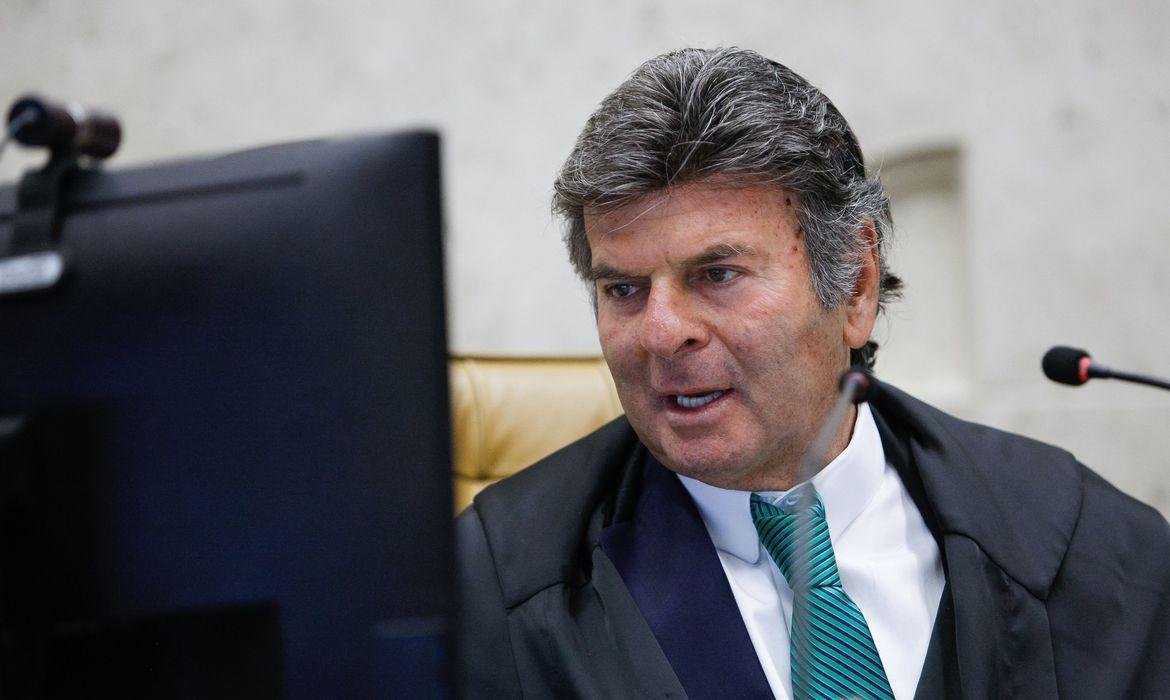 Fux afirmou que impeachment tem "roupagem de amea&ccedil;a, de cassa&ccedil;&atilde;o de um juiz por suas opini&otilde;es"