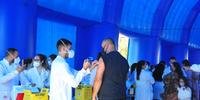 Vacinação ocorreu neste sábado na Orla do Guaíba
