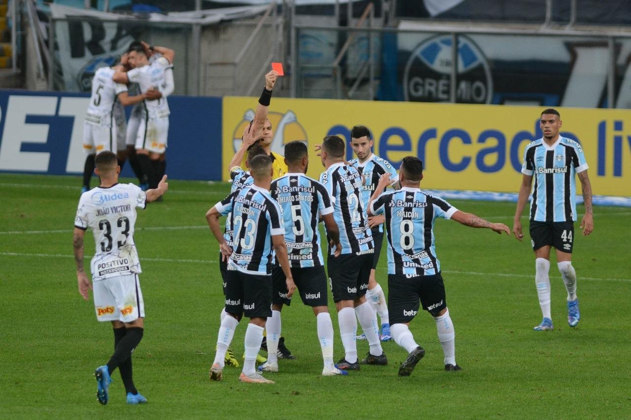 Gr&ecirc;mio perdeu para o Corinthians em casa