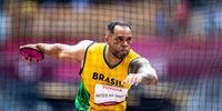 Com um lançamento do disco de 45m59, o brasileiro Claudiney Batista dos Santos conquistou o bicampeonato Paralímpico em Tóquio