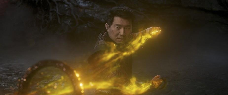 "Shang-Chi e a Lenda dos Dez An&eacute;is" re&uacute;ne o lucrativo g&ecirc;nero de super-her&oacute;is com a m&iacute;tica China