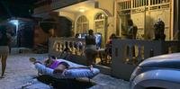 Haitianos seguem dormindo nas ruas