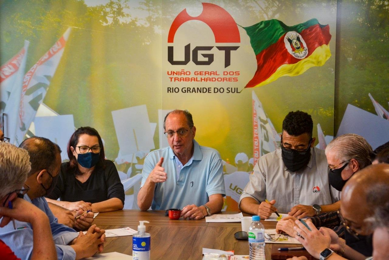Ricardo Patah, presidente da UGT, participou do lan&ccedil;amento da cartilha "Sem Direitos N&atilde;o &eacute; Legal - Pr&aacute;ticas discriminat&oacute;rias no trabalho"