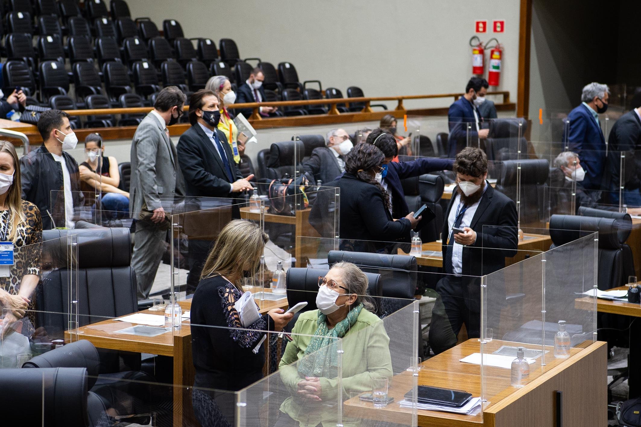 Existem pelo menos tr&ecirc;s propostas tramitando na Casa que dizem a respeito de restri&ccedil;&otilde;es a locais para n&atilde;o vacinados