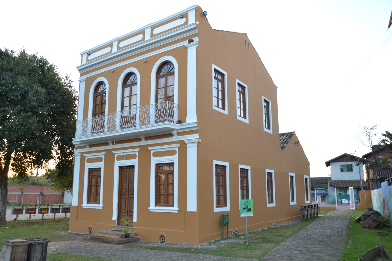 O rec&eacute;m-inaugurado Museu do Rio &eacute; um espa&ccedil;o socioambiental, com &aacute;rea verde e o evento ocorre com a Exposi&ccedil;&atilde;o Vozes do Rio