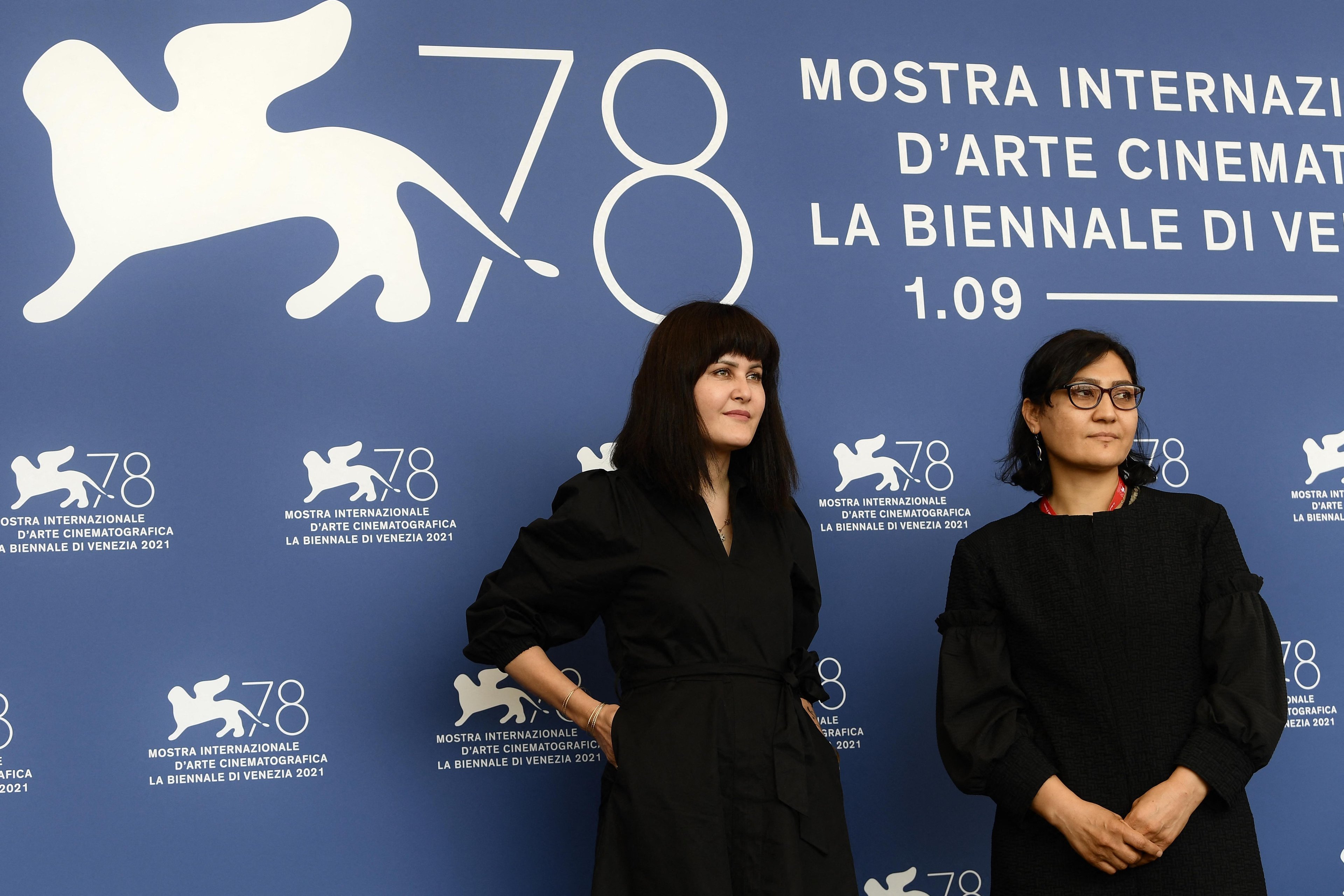 Duas jovens cineastas afeg&atilde;s imploraram solidariedade, neste s&aacute;bado (4), no Festival de Cinema de Veneza
