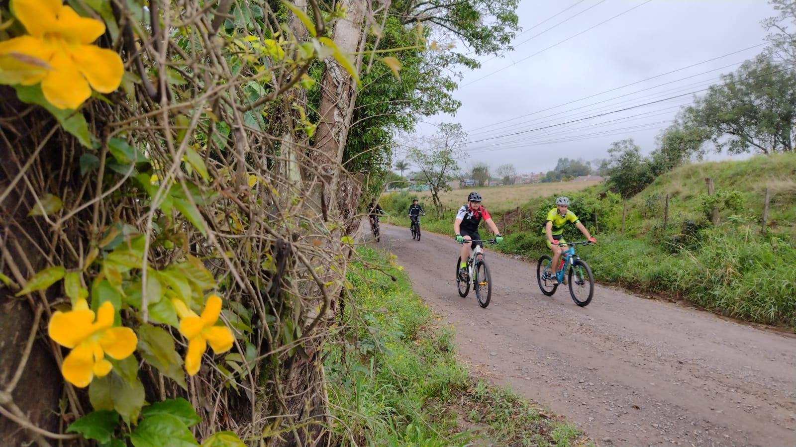 Trajeto de mais de 40 quil&ocirc;metros fez parte da a&ccedil;&atilde;o Cicloturismo Solid&aacute;rio