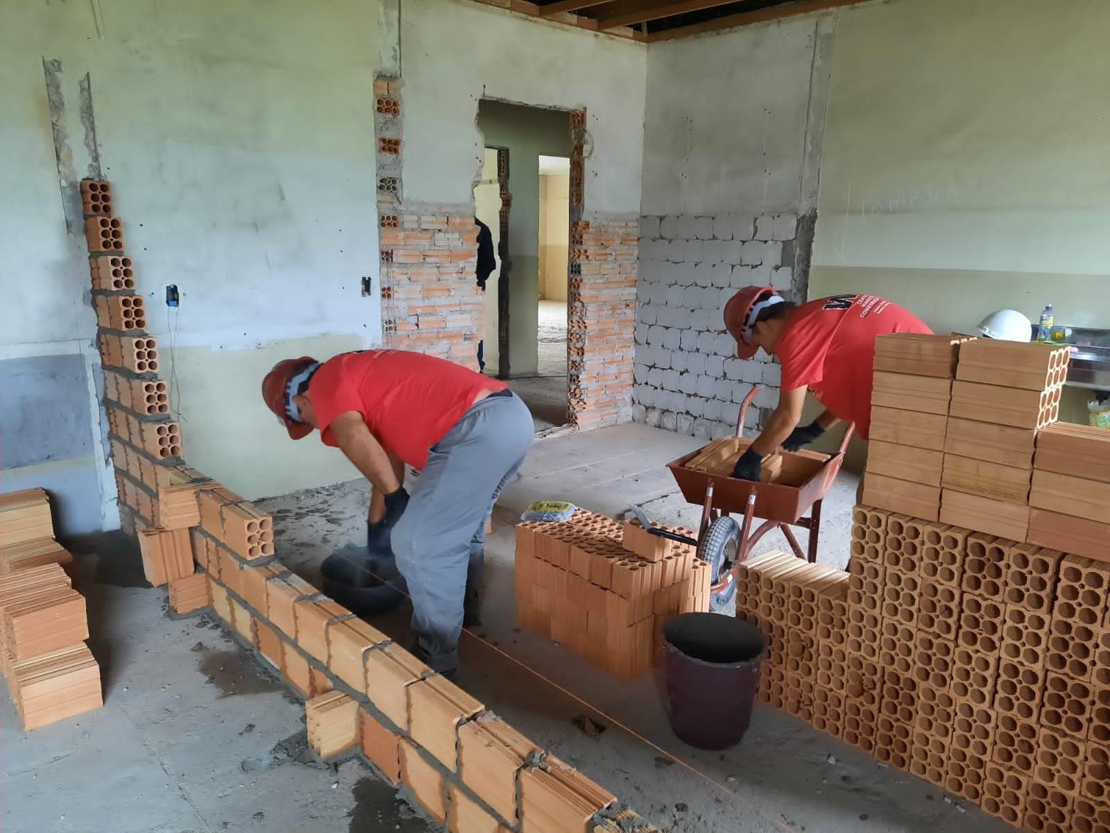 S&atilde;o 15 funcion&aacute;rios diariamente atuando na obra