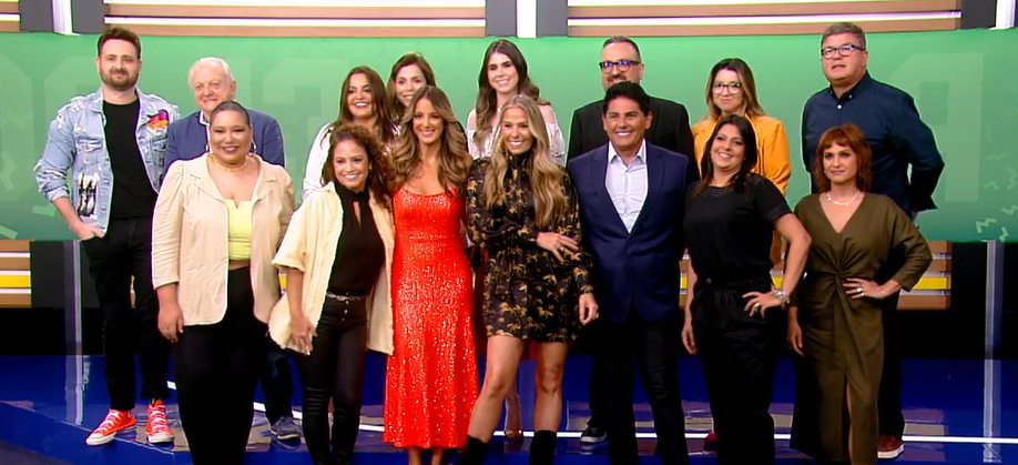 Com apresenta&ccedil;&atilde;o de Ticiane Pinheiro e C&eacute;sar Filho, o programa "Hoje em Dia", contou com a presen&ccedil;a de Adriane Galisteu, Rodrigo Carelli e jornalistas convidados.