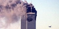 O segundo avião indo em direção ao World Trade Center, em 11 de setembro de 2001.