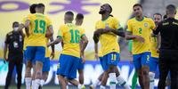 Brasil entra em campo para enfrentar o Peru