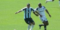 Diego Souza celebrou tempo para trabalhar no Grêmio