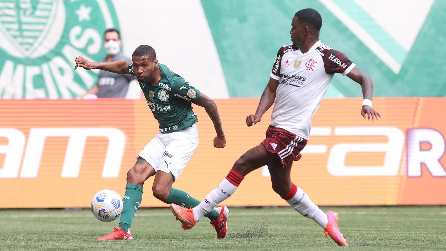 Flamengo virou sobre o Palmeiras em S&atilde;o Paulo