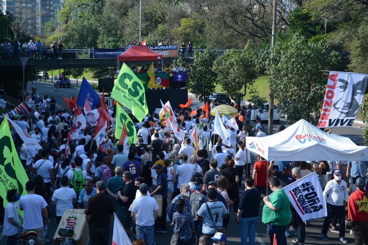 Ato na Goethe pediu impeachment de Bolsonaro