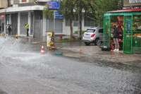 Chuva provocou ponto de alagamento na avenida Benjamin Constant, no bairro São João