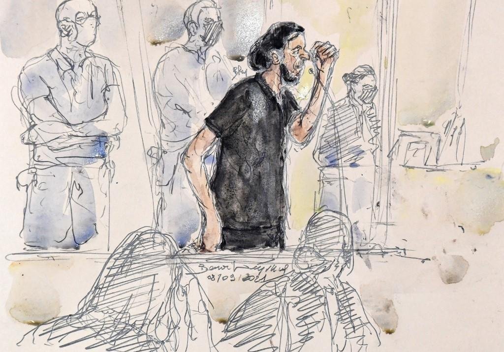 Salah Abdeslam dep&otilde;e nesta quarta-feira, ao lado de outros 19 acusados, em nova audi&ecirc;ncia no tribunal de Paris