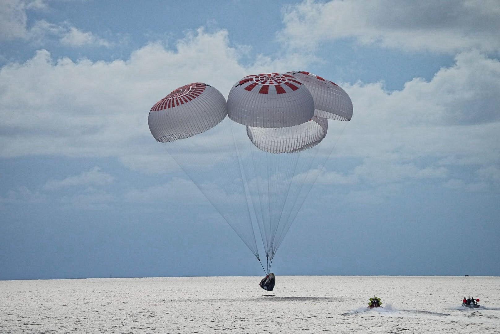Quatro tripulantes fizeram parte da primeira miss&atilde;o orbital totalmente civil