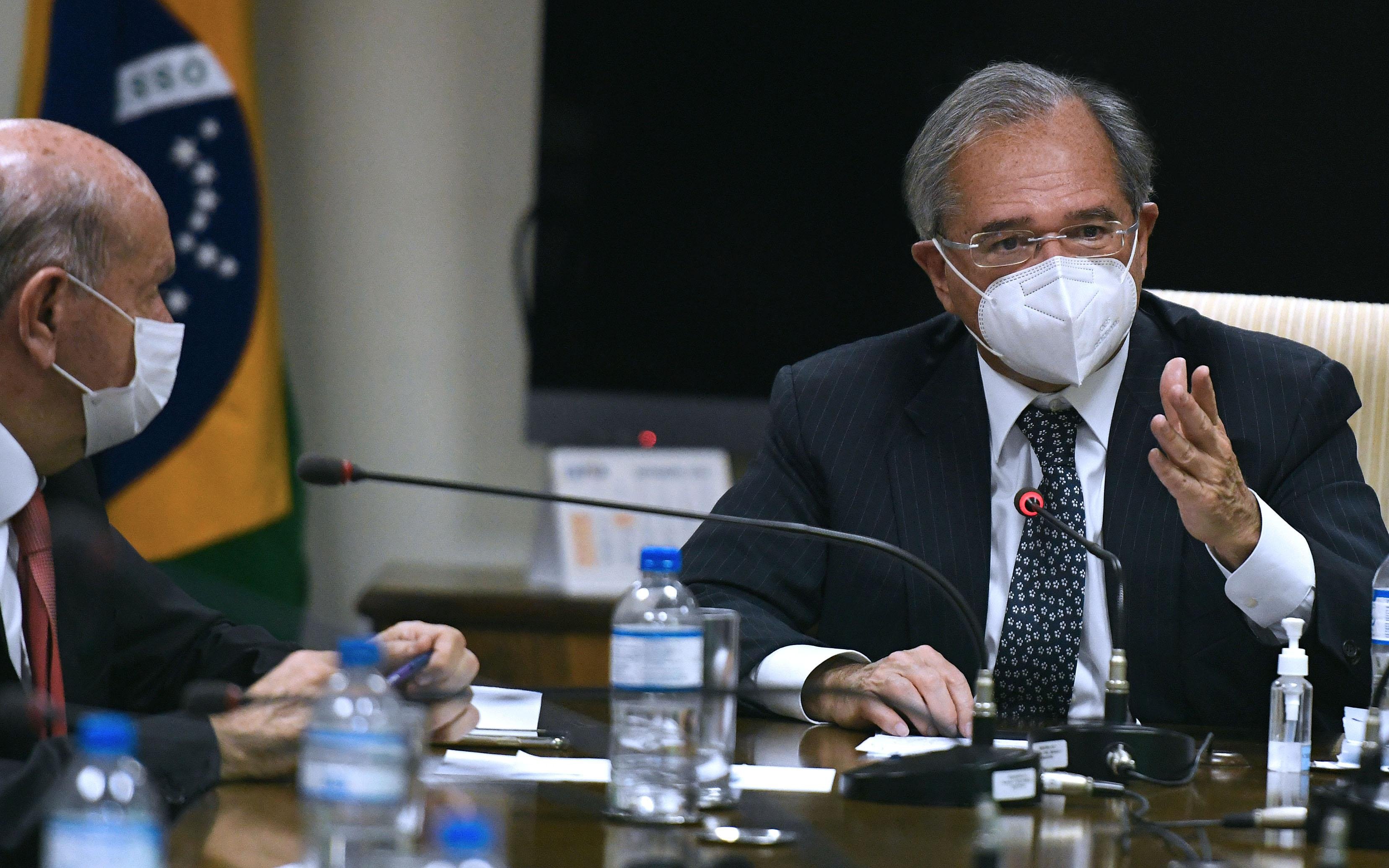 A altera&ccedil;&atilde;o valer&aacute; at&eacute; 31 de dezembro de 2021 e receita ser&aacute; usada para compensar aumento de gastos com novo Bolsa Fam&iacute;lia