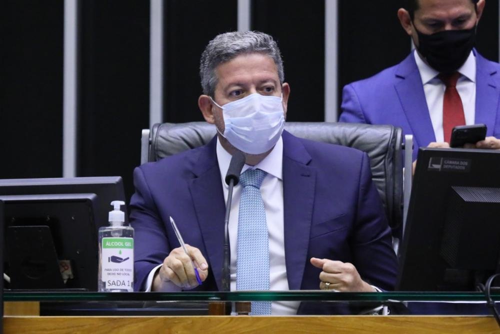 Aumento foi feito via decreto presidencial, sem passar pelos parlamentares