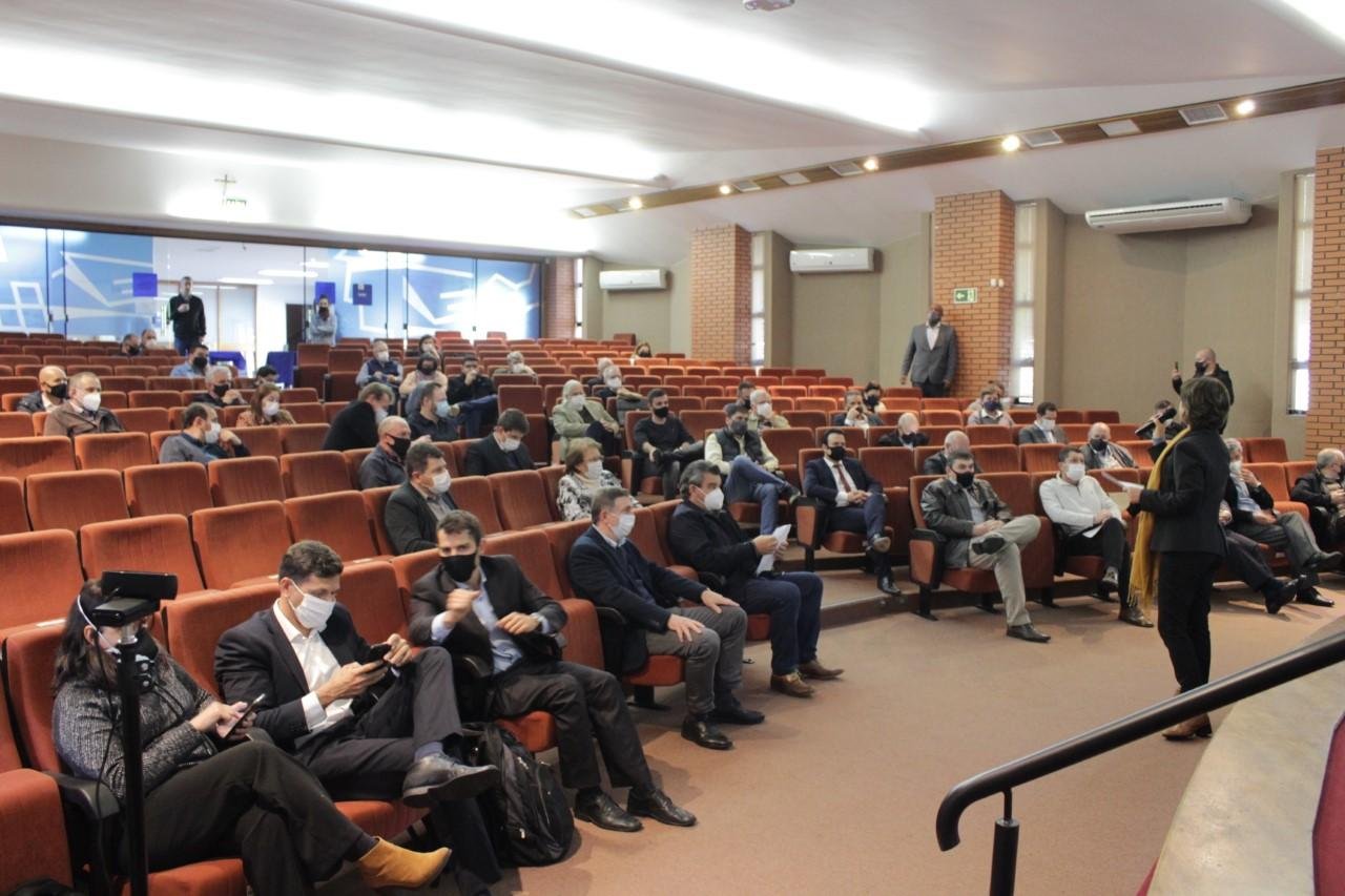 Reuni&atilde;o ocorreu ap&oacute;s ciclo de consulta p&uacute;blica