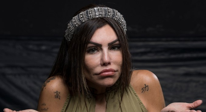 Liziane Gutierrez &eacute; a primeira peoa eliminada de A Fazenda 13