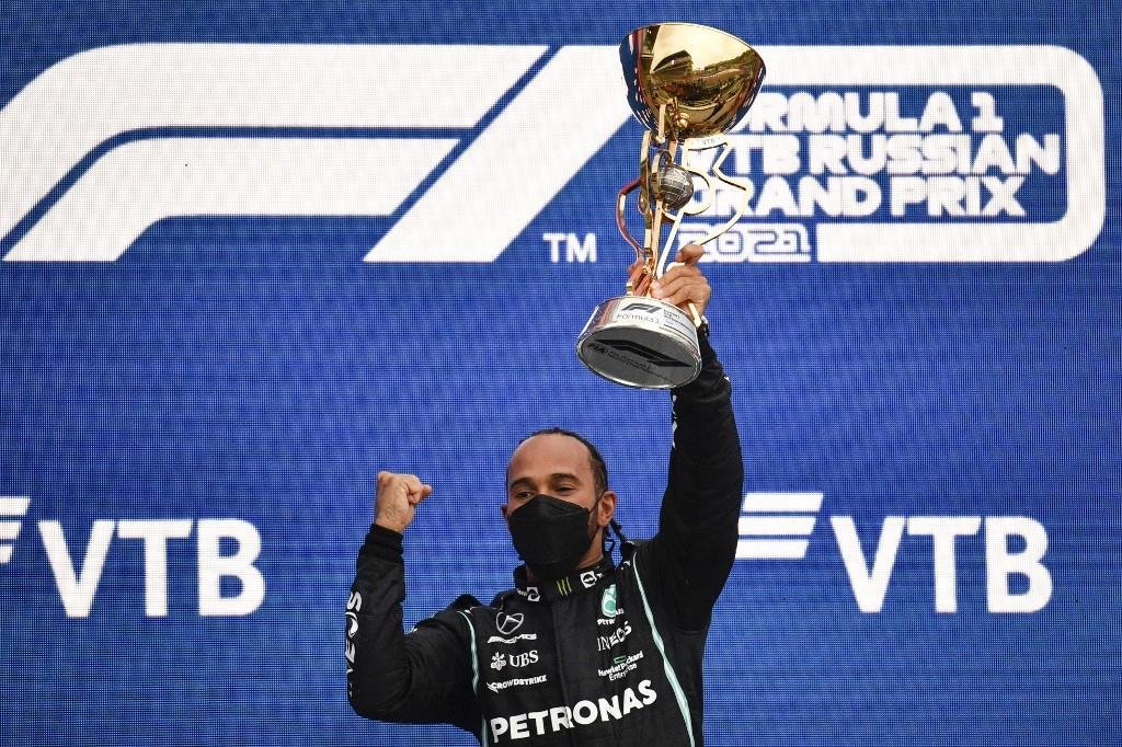 Hamilton assumiu a lideran&ccedil;a do Campeonato Mundial de Pilotos