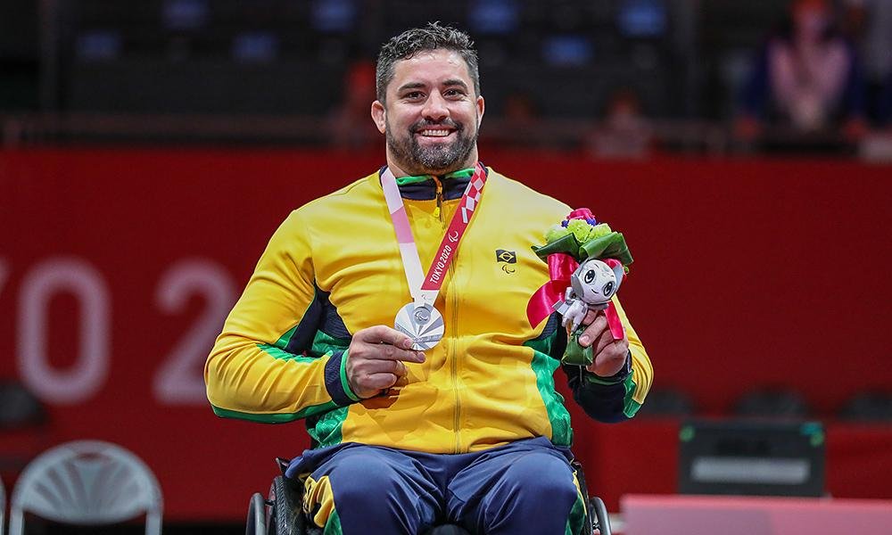 Jovane Guissone, esgrimista medalhista paraol&iacute;mpico T&oacute;quio 2020
