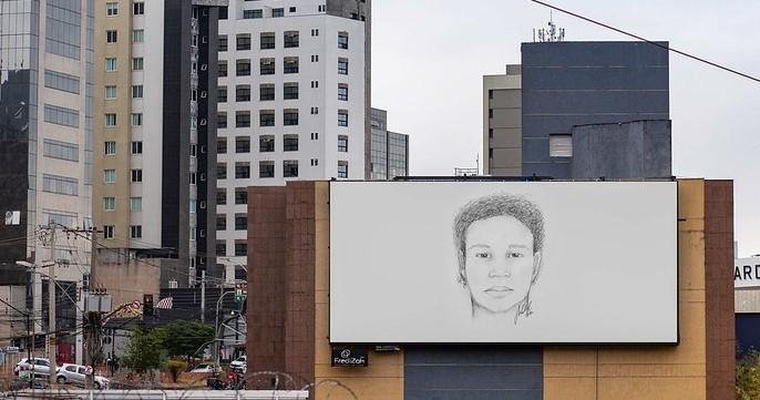 Na vers&atilde;o exibida no projeto "15 Segundos", Rivane Neuenschwander traz a cole&ccedil;&atilde;o completa de mais de 400 retratos