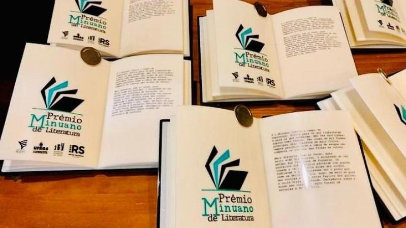 A quarta edi&ccedil;&atilde;o do Pr&ecirc;mio Minuano de Literatura foi distribu&iacute;da em nove categorias com objetivo de ressaltar e reconhecer a produ&ccedil;&atilde;o liter&aacute;ria ga&uacute;cha,