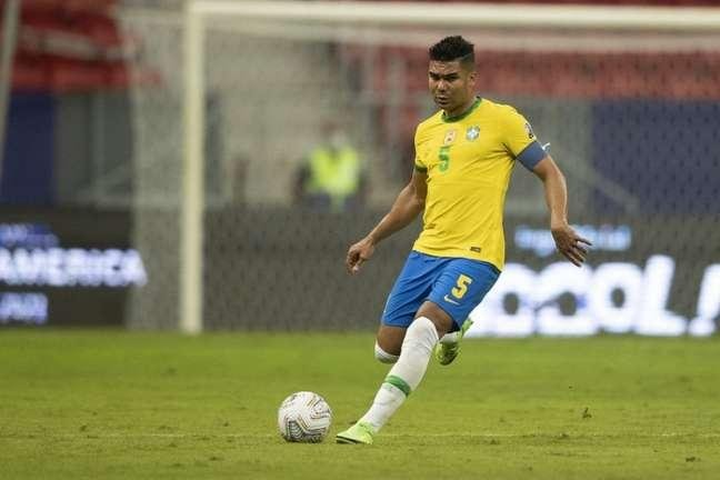 Casemiro foi cortado por problema dent&aacute;rio